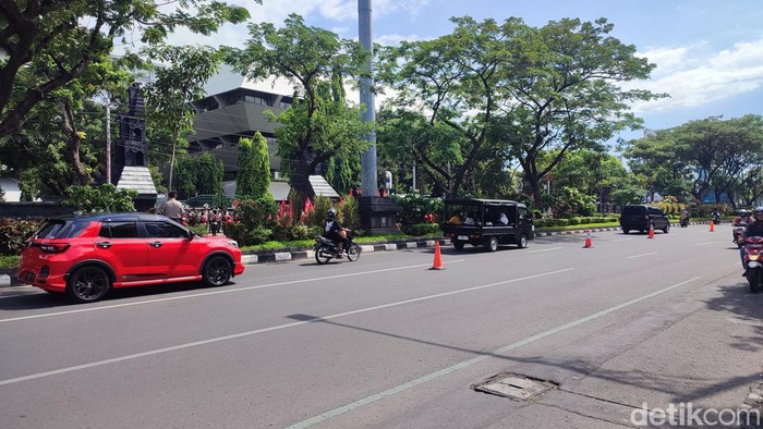 Demi buruh di Semarang, Senin (1/5/2023).