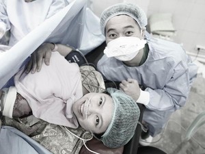 Potret Bahagia Pebulutangkis Greysia Polii Melahirkan Anak Pertama