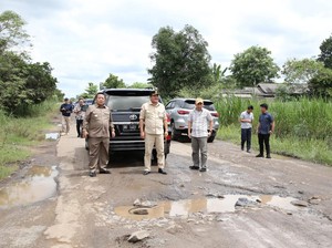 Jalan Rusak di Lampung Mulai Diperbaiki, Gara-gara Jokowi Mau Datang?