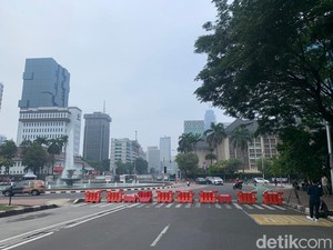 Jalan Medan Merdeka Barat Jakpus Ditutup Jelang Demo Hari Buruh