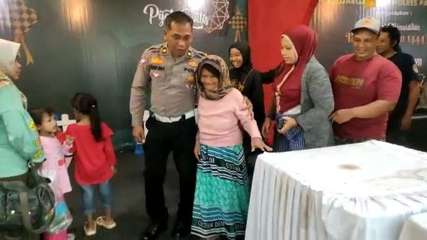 nenek ditemukan di tol pandaan