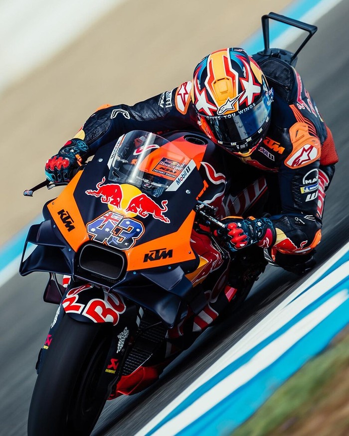 Pebalap KTM Jack Miller