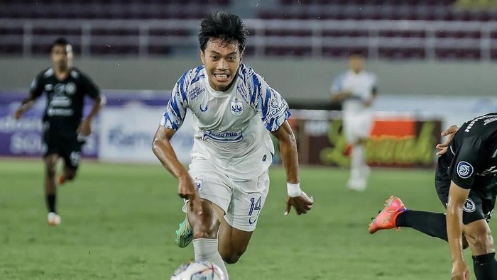 Penampilan Riyan Ardiansyah bersama PSIS Semarang dalam Liga 1 2022/2023.