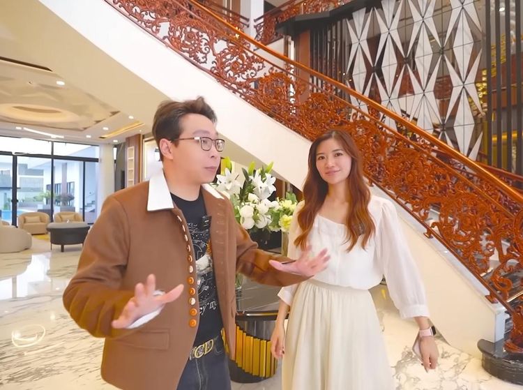 12 Foto Rumah Mewah dr. Richard Lee, Jadi Kontroversi Ada Akuarium Diisi Hiu