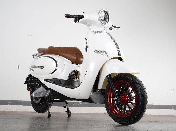 Tangkas Motor Listrik V8 Maksimum