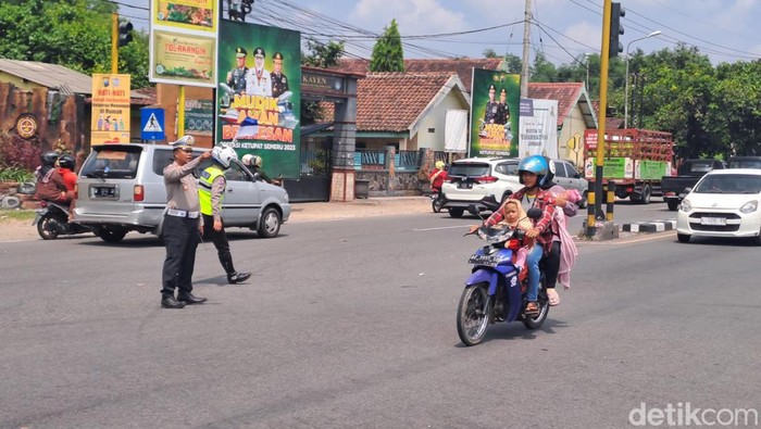 arus mudik balik di jombang