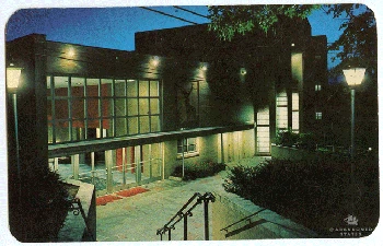 Bangunan teater di Poconos yang kini terbengkalai. Foto: Pablo Iglesias Maurer via Dcis