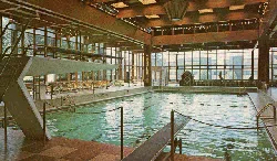 Potret Bangunan yang Dulu Populer Kini Terbengkalai dan Berhantu