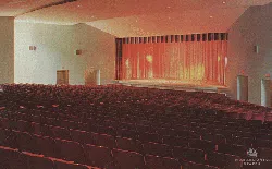 Potret Bangunan yang Dulu Populer Kini Terbengkalai dan Berhantu