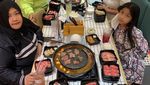 Catherine Wilson Hobi Makan Bareng Teman dan Keluarga, Ini Momennya