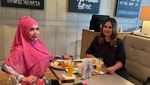 Catherine Wilson Hobi Makan Bareng Teman dan Keluarga, Ini Momennya