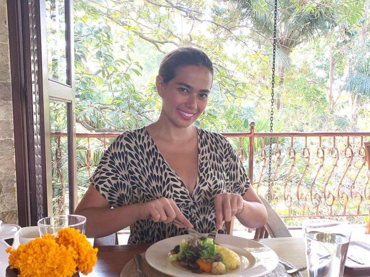 Catherine Wilson Hobi Makan Bareng Teman dan Keluarga, Ini Momennya