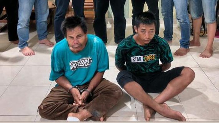 Dua pelaku saat diamankan (Foto: Dok Humas Polda Riau)