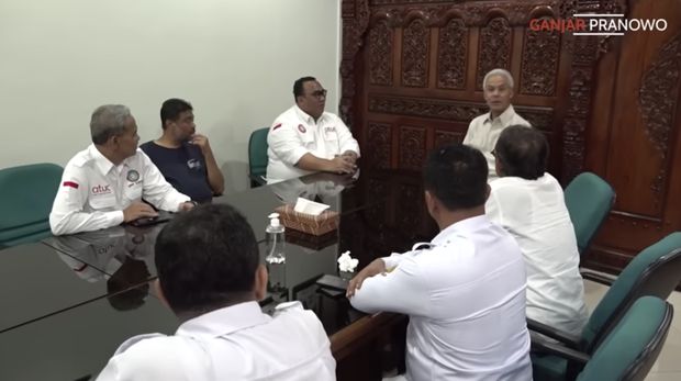 Ganjar Pranowo bertemu buruh. Ist