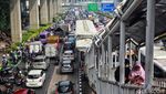 Harap Bersabar, Jalan Gatot Subroto Macet Banget!