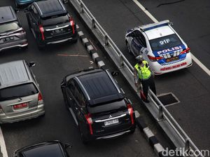 Senin Pagi, Lalin Tol Arah Jakarta Padat di Sejumlah Titik