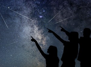 Daftar Fenomena Astronomi di Januari 2025: Hujan Meteor-Parade Planet