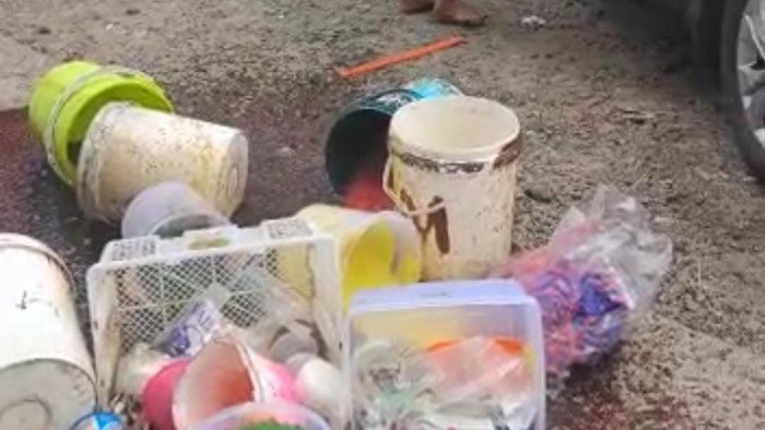 Ibu tiri hamburkan dagangan anak di Makassar.