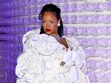 Rihanna Pastikan Album Barunya Bakal Luar Biasa! Rihanna Pastikan Album Barunya Bakal Luar Biasa!