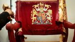 Intip Daur Ulang Kursi Singgasana Raja Charles III Jelang Penobatan