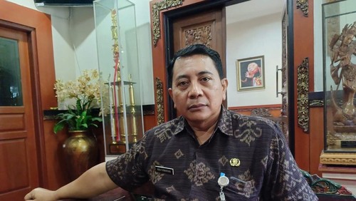Kepala Dinas Kebudayaan Kota Denpasar, Raka Purwantara (51) ketika ditemui di Kantor Dinas Kebudayaan Kota Denpasar, Selasa (2/5/2023)