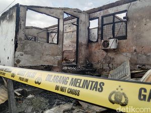 Kebakaran di Asrama Polisi Manado, 8 Rumah Ludes Terbakar