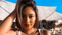Bukan Marion Jola jika tidak tampil stylish. Foto: Instagram Marion Jola