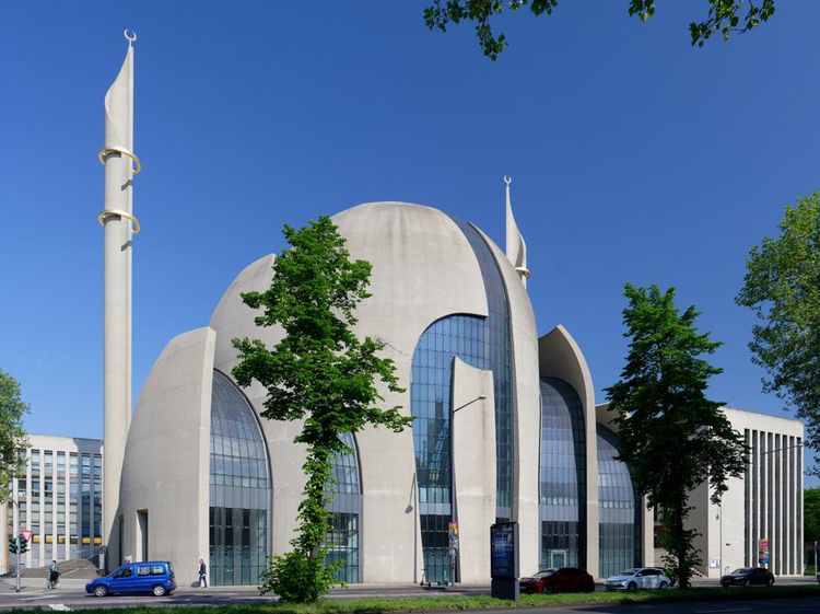 8 Potret Masjid Cologne, Masjid Terbesar di Jerman yang Punya Bentuk Unik