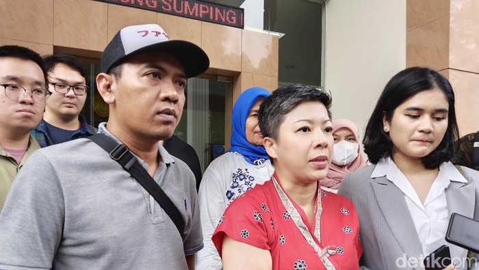 Orang tua siswa SD Pocin menggugat Wali Kota Depok M Idris ke PTUN Bandung.
