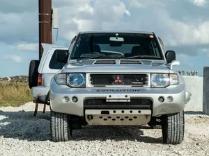 Wujud Motuba Pajero yang Lebih Mahal dari Pajero Sport Baru