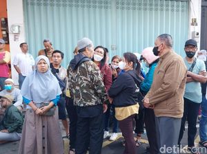 Tangis Pemilik Stan di Malang Plaza Dagangan Ludes Terbakar