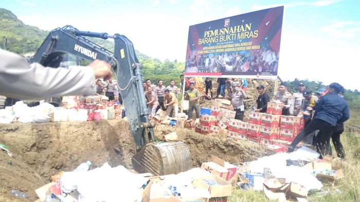 Pemusnahan 2.782 liter miras di Gorontalo