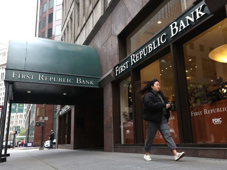 Penampakan Kantor First Republic Bank yang Bangkrut