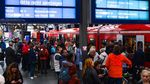 Suasana Stasiun di Jerman Saat Hari Pertama Peluncuran Tiket 49 Euro