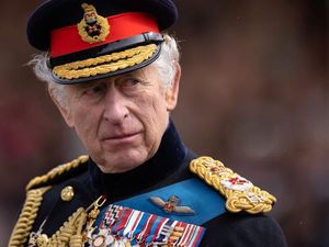 Ada Tradisi Apa Saja dalam Penobatan Raja Inggris? Charles III akan Lakukan Ini