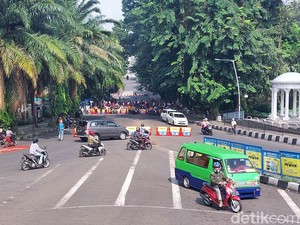 Jl Otista Bogor Ditutup Imbas Perbaikan Jembatan, Warga Bingung Cari Jalan
