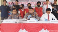 Saat ini, ketiganya ditahan di Mapolres Belitung Timur. (Istimewa)