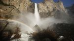 Potret Indahnya Air Terjun di Taman Nasional Yosemite yang Mengancam