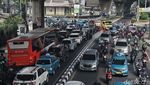 Potret Kemacetan di Jalan Tendean Pagi Tadi
