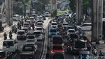 Potret Kemacetan di Jalan Tendean Pagi Tadi