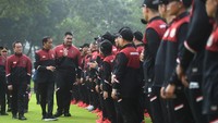 Tak ayal, capaian itu secara otomatis juga melampaui target perolehan medali yang diharapkan Presiden Joko Widodo pada saat pelepasan di Istana Negara, Selasa (2/5), yakni di atas 69 medali emas. Tak hanya memenuhi target presiden, capaian ini juga merupakan yang terbaik dalam lima SEA Games terakhir. atau sejak 2013 Myanmar. Saat itu, Indonesia hanya mengoleksi 65 medali emas. Pada 2015 dan 2017, Indonesia merebut 47 dan 38 medali emas. Sedangkan pada 2019 dan 2021, RI berhasil merebut 72 dan 69 medali emas. Akbar Nugroho Gumay/Antara Foto  