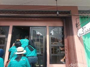 Seperti di Verona, Kafe di Jakbar ini Bantu Kirim Surat dan Curhat, Gratis!