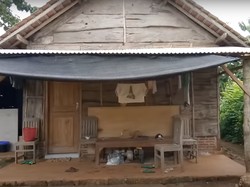 8 Foto Rumah Luarnya Kumuh Dari Kayu Dalamnya Bikin Kaget dan Kagum