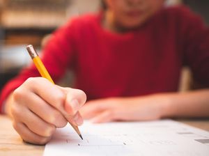 Kenali Struktur Teks Eksplanasi beserta Ciri-ciri dan Contohnya