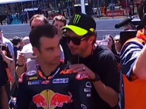 Isi Bisikan Rossi ke Pedrosa Usai MotoGP Spanyol