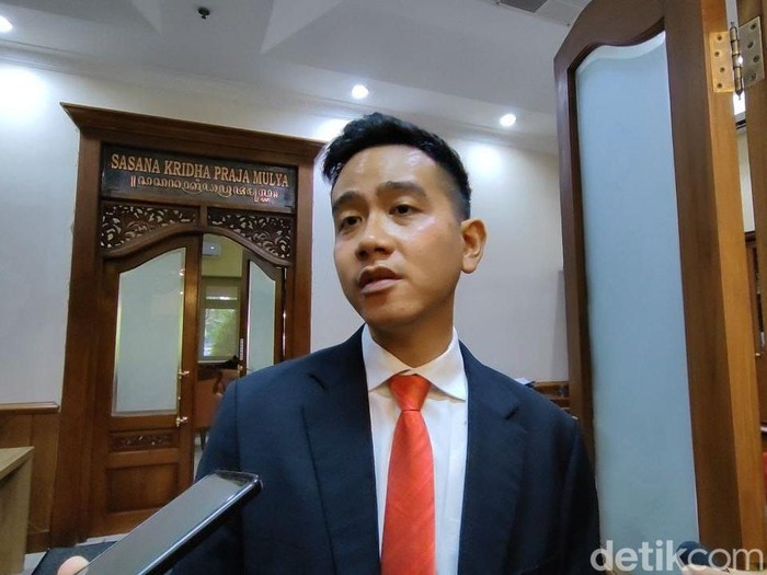 Wali Kota Solo Gibran Rakabuming Raka di Balai Kota Solo, Selasa (2/5/2023).