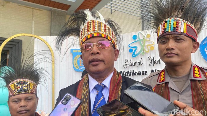 Wali Kota Sorong, George Yarangga