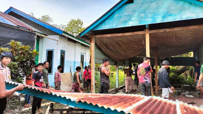Warga di Kolaka Utara, Sultra diusir karena beda dukungan di Pilkades.