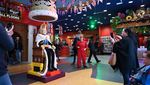 Wow... King Charles Versi Lego, Hampir Sebesar Aslinya