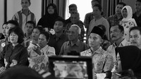 Pria yang menamatkan pendidikan di jurusan Film Institut Kesenian Jakarta (IKJ) itu diketahui terlibat dalam sejumlah proyek film, salah satunya A Man Called Ahok.  Foto: Instagram @zulfanipasha